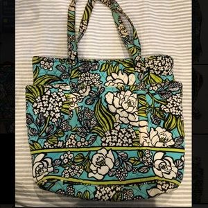 Vera Bradley commuter tote in Island Blooms